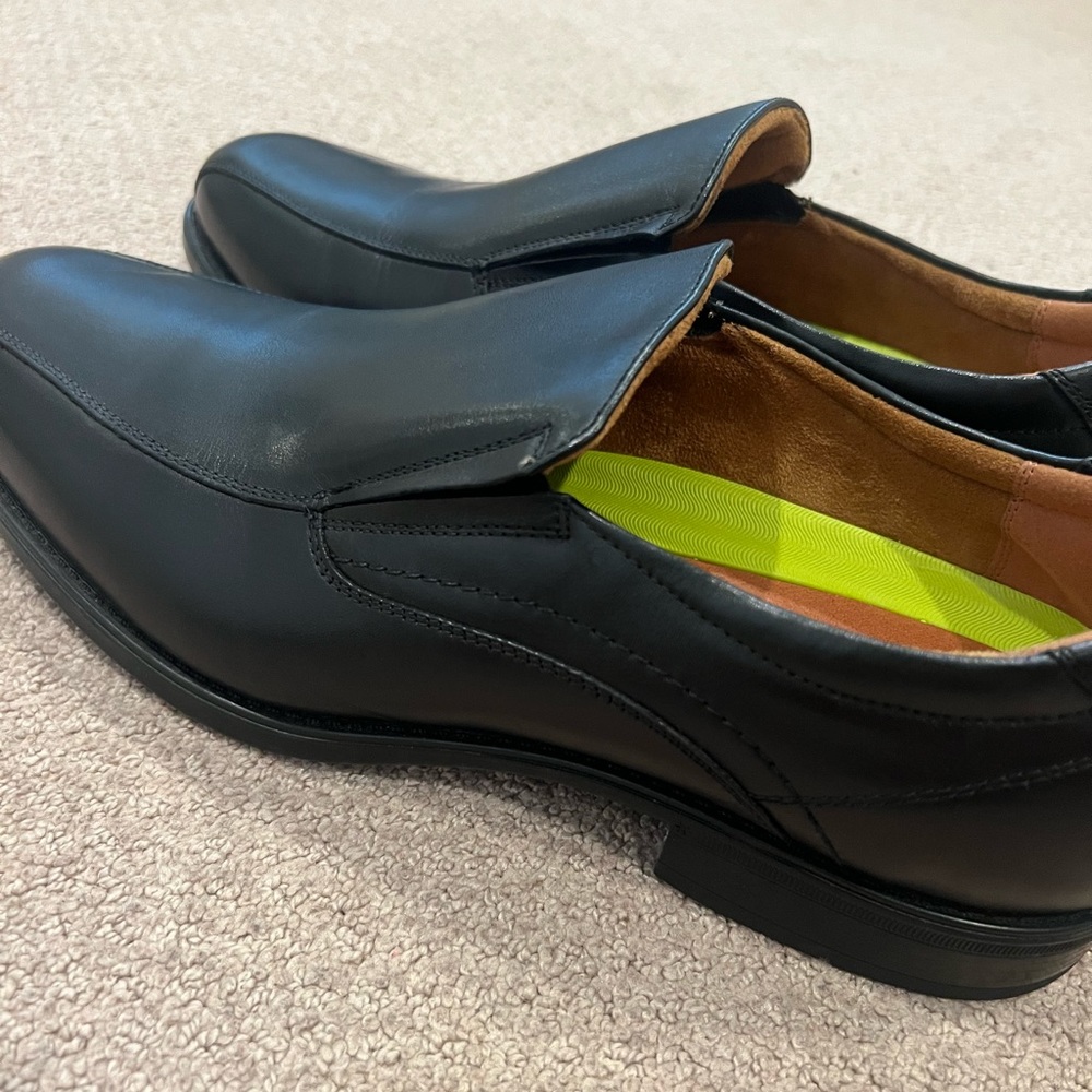 Men’s loafers size 12 never been worn!!!